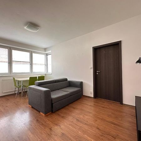 Apartman Ab Kryte Parkovani Zdarma Budweis Exterior foto